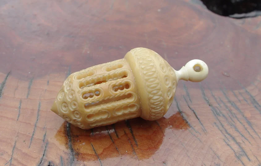 Stanhope Vegetable Ivory Thimble Case, Sherborne