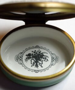 Bilston & Battersea Enamel Silhouette - Image 3