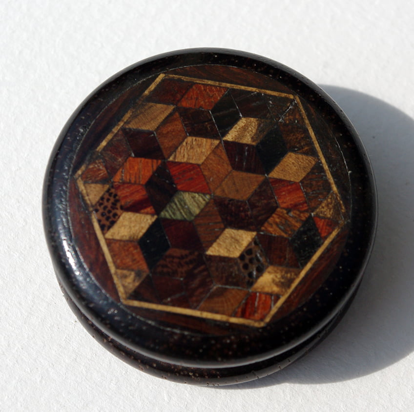 Tunbridgeware Compass - Image 2