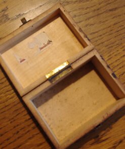 Mauchline ware Box "Mont Orgueil Castle Jersey". - Image 3