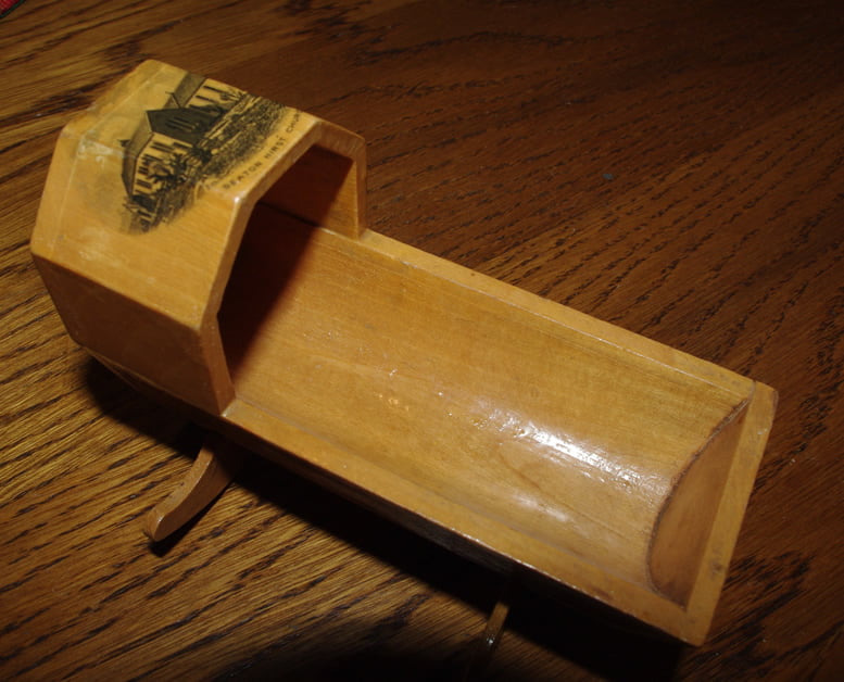 Mauchline ware Cradle "Seaton Hirst Church ".