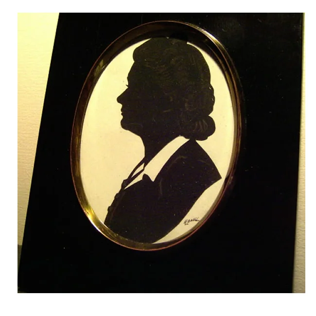 Captain Oakley Silhouette Lady - Image 3