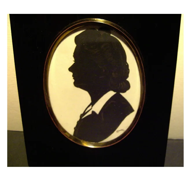 Captain Oakley Silhouette Lady - Image 2