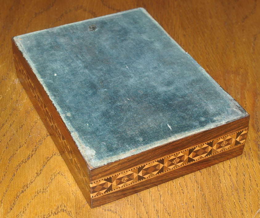 Tunbridgeware Desk/Dressing Table Tidy - Image 4