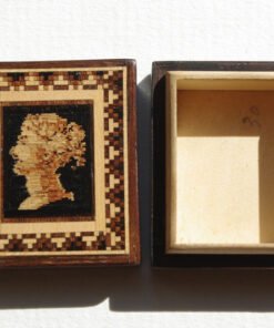 Tunbridgeware Q Victoria Stamp Box - Image 4