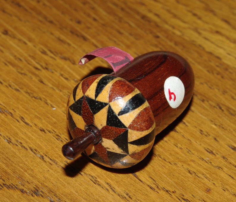 Stickware & Rosewood Tape Measure - Image 3