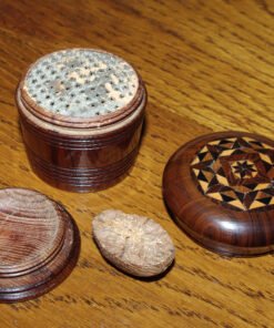 Tunbridgeware Nutmeg Grater - Image 2