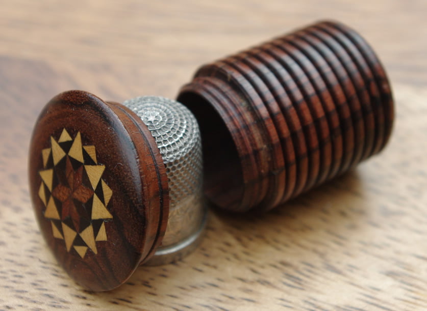 Tunbridgeware Rosewood Ribbed Thimble Holder