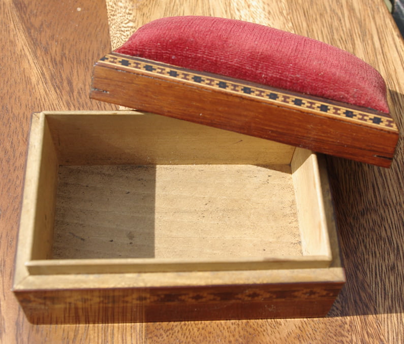 Tunbridgeware Box with Pin Cushion Top - Image 4