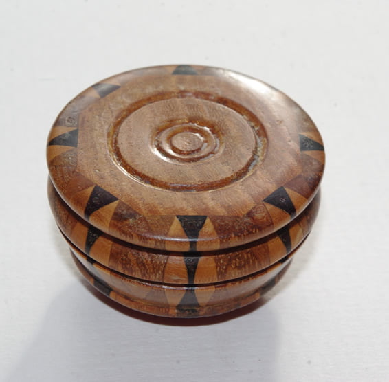 Tunbridgeware Medium Pin Cushion - Image 3