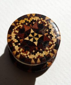 Alternative view of Tunbridgeware Thread Waxer