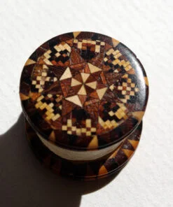 Tunbridgeware Thread Waxer